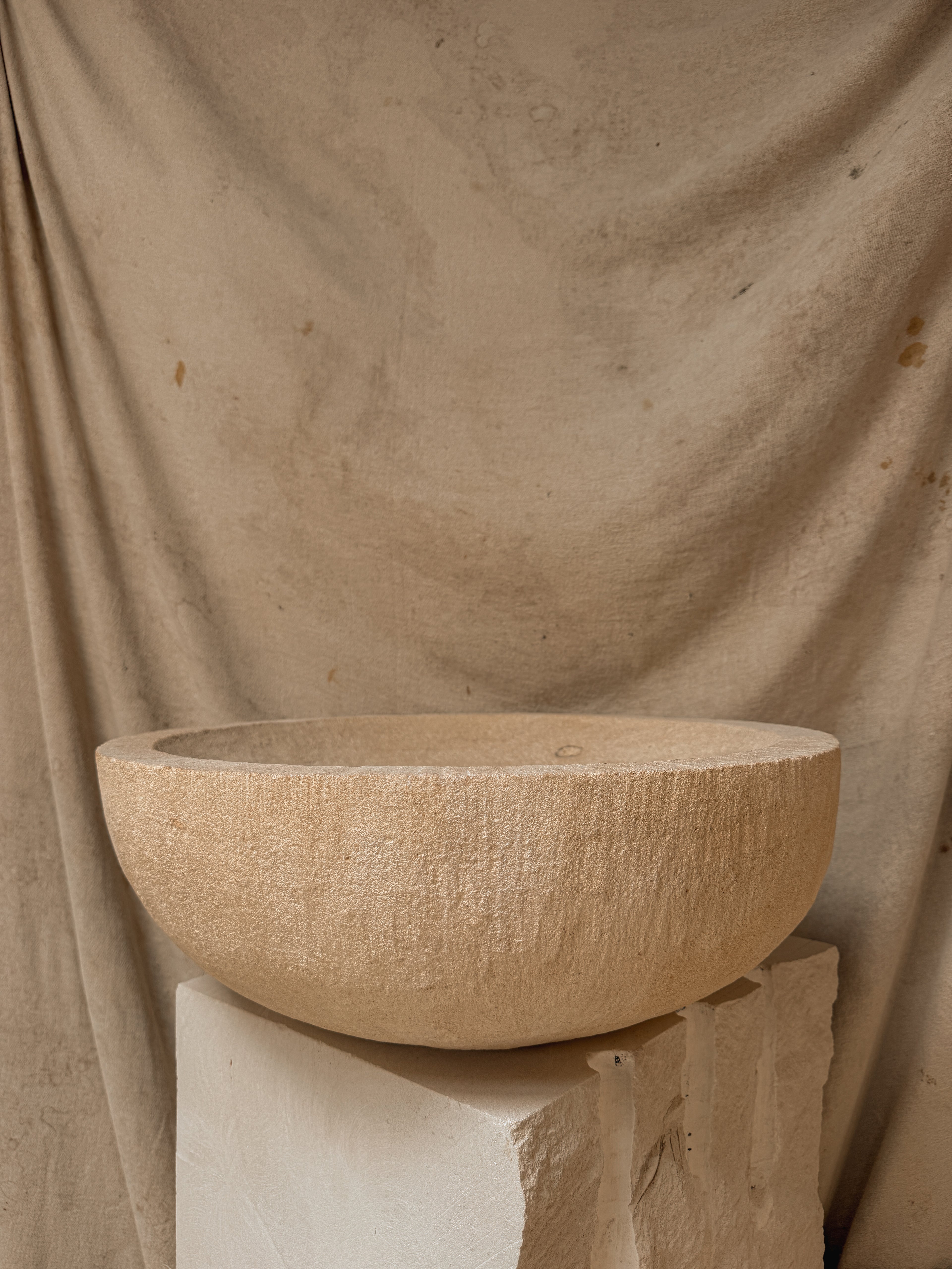 COTSWOLD LIMESTONE DILSTONS BOWL