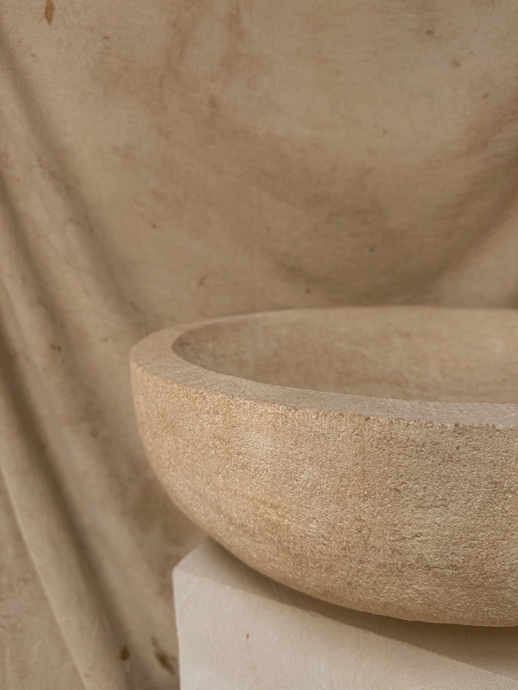 COTSWOLD LIMESTONE DILSTONS BOWL