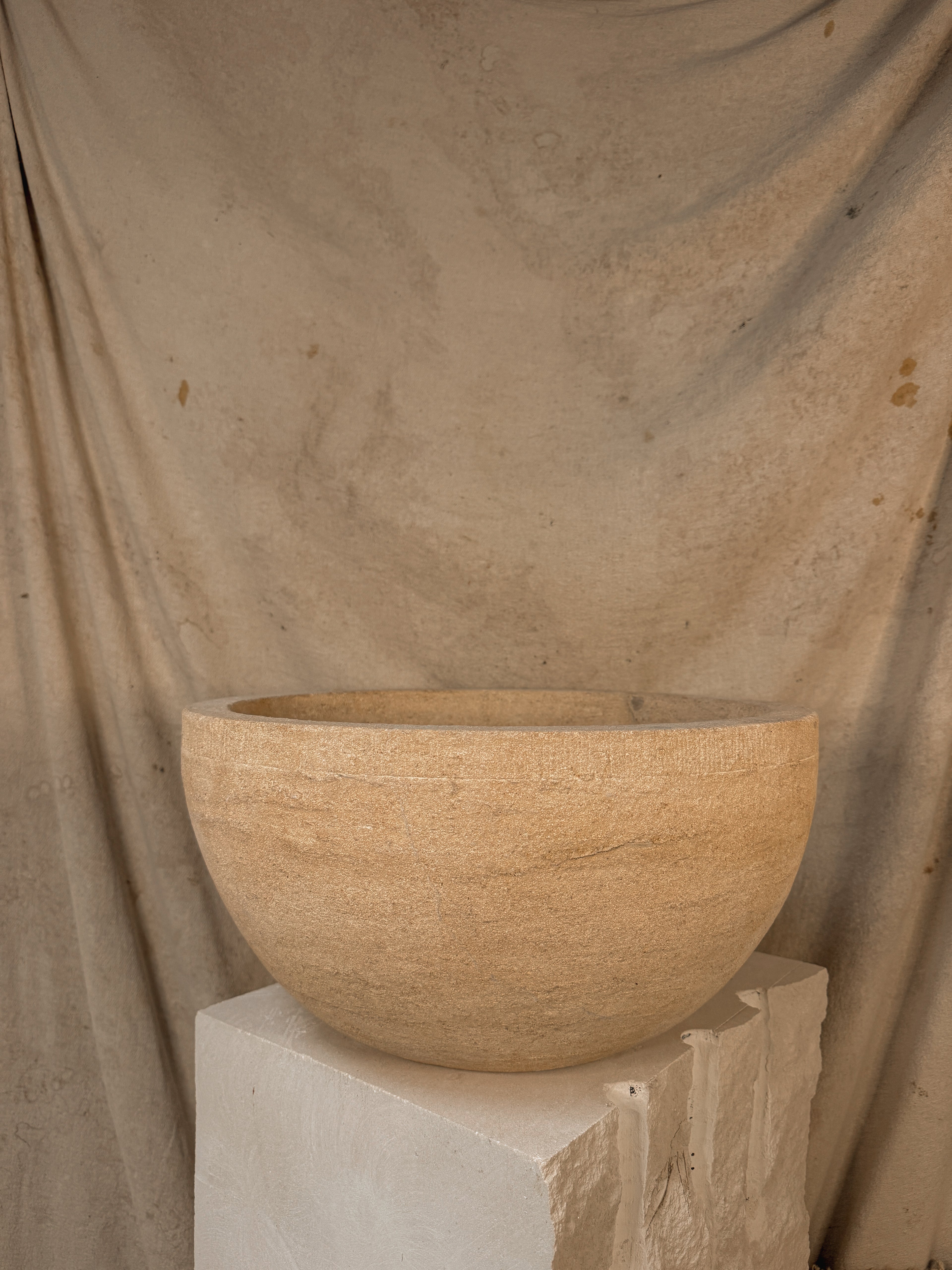 COTSWOLD LIMESTONE MILLUM BOWL