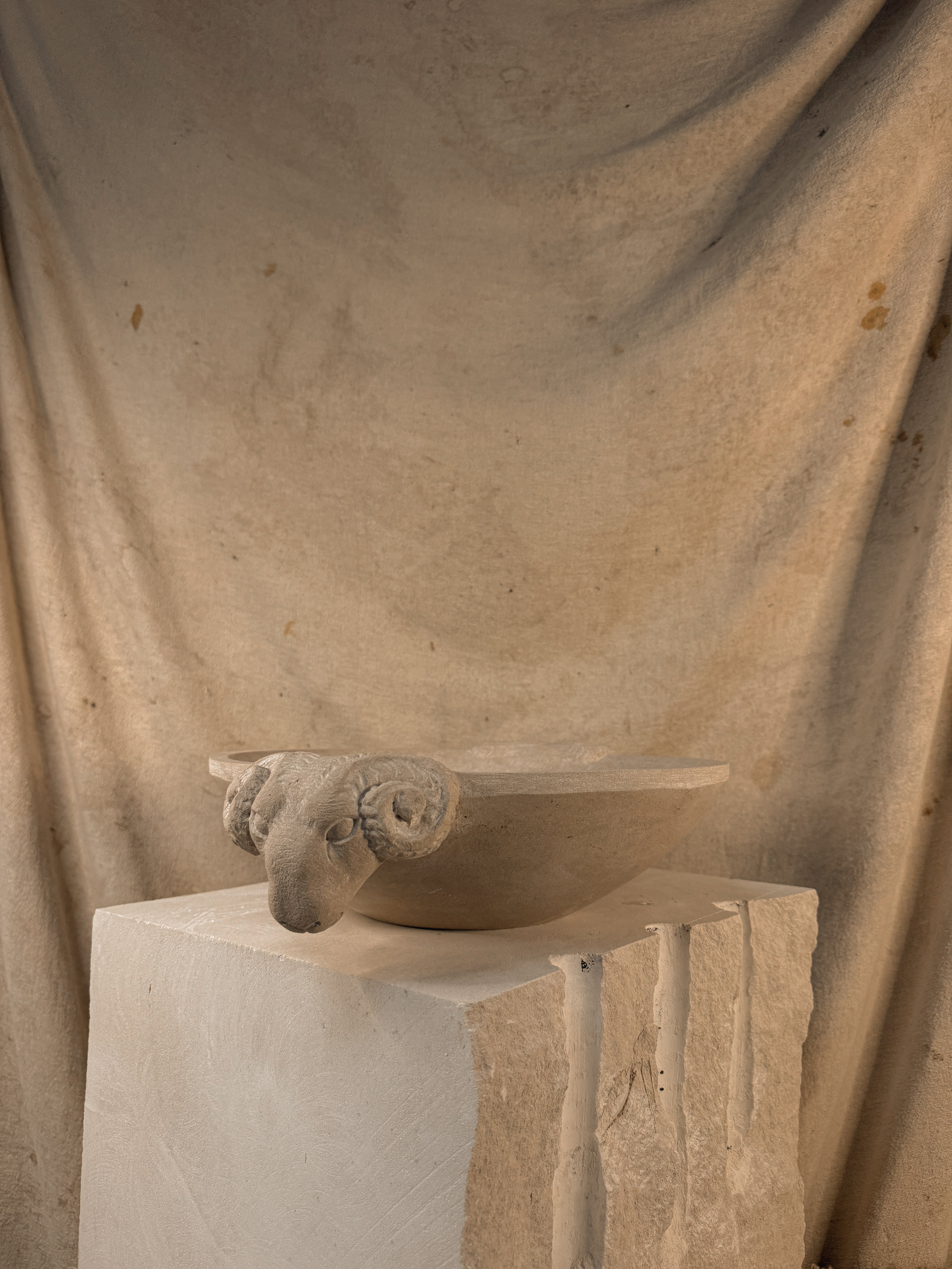 PORTLAND LIMESTONE MAGNUS BOWL