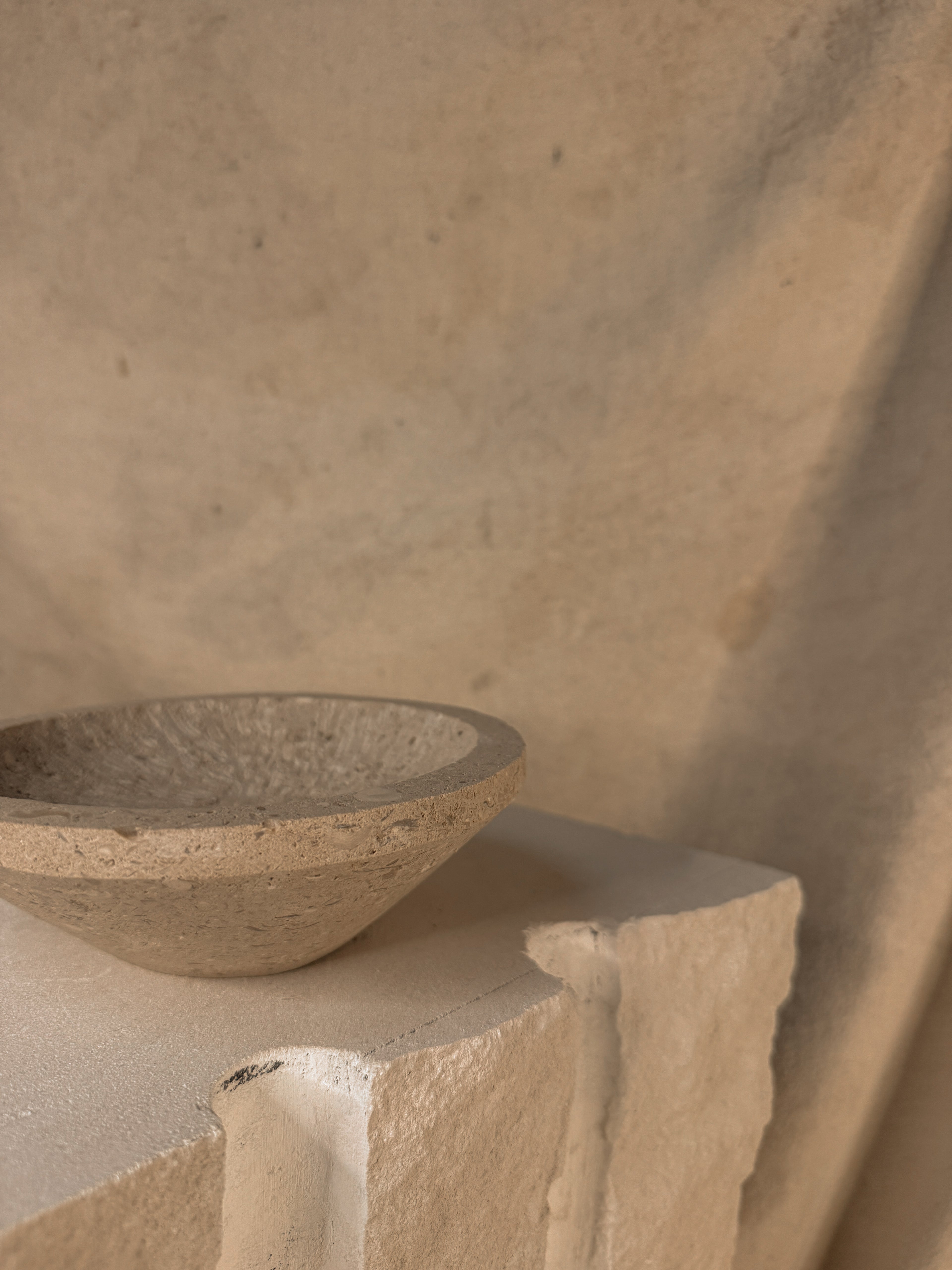 PORTLAND LIMESTONE BRANWEN BOWL