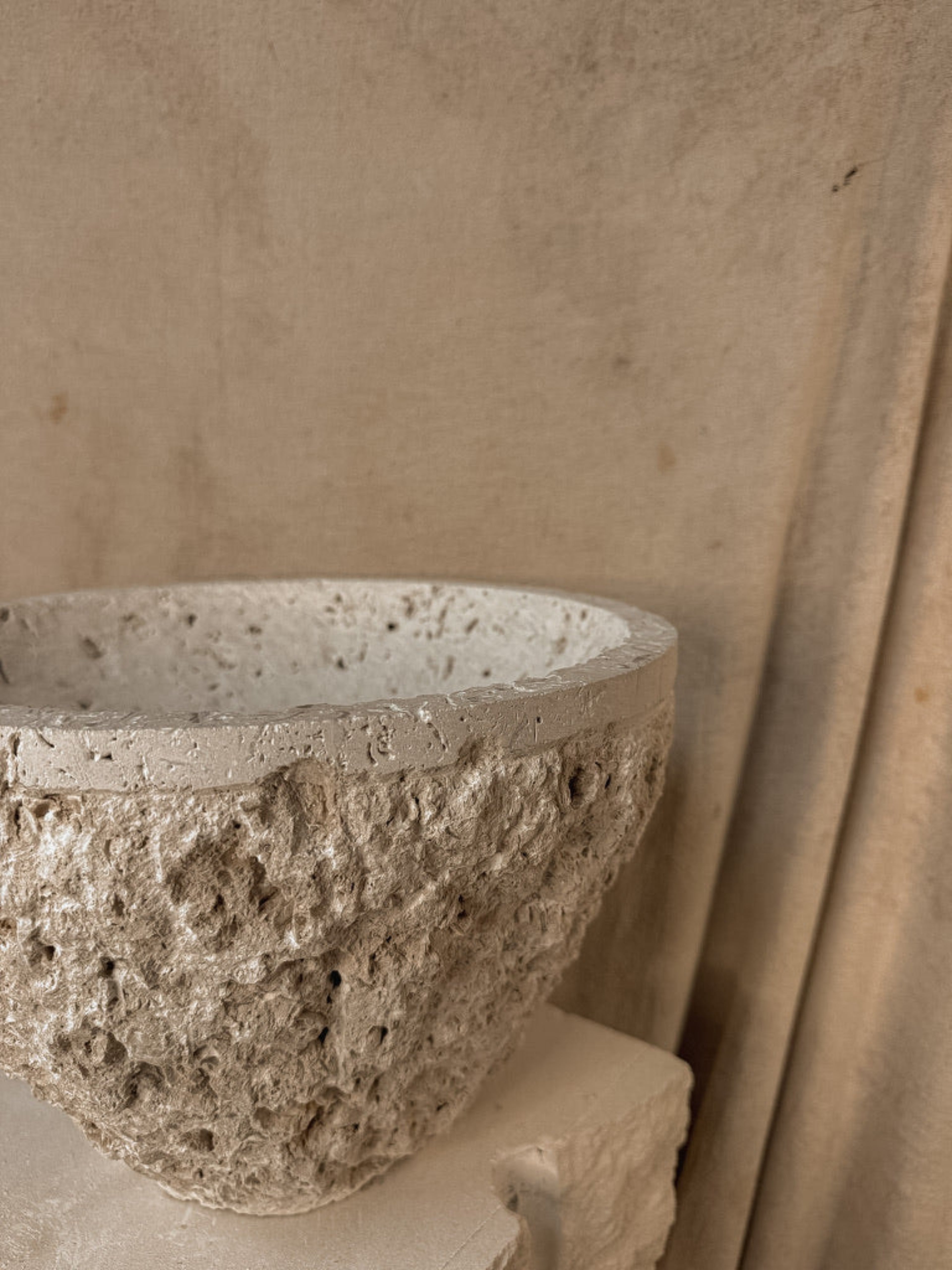 PORTLAND LIMESTONE YARROW BOWL