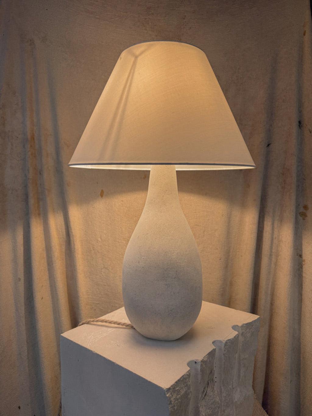 PORTLAND LIMESTONE CLEMENT LAMP
